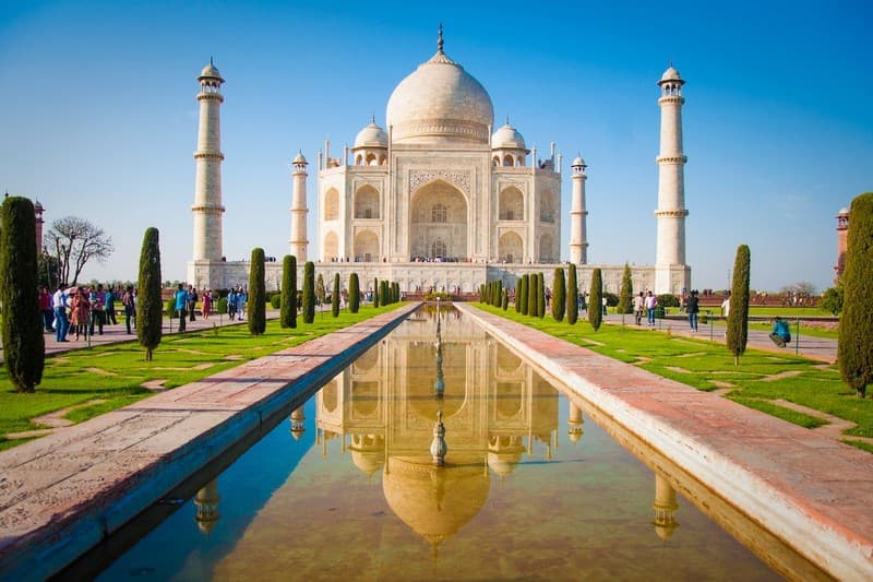 Cover image for blog post: The Future of AI in Travel